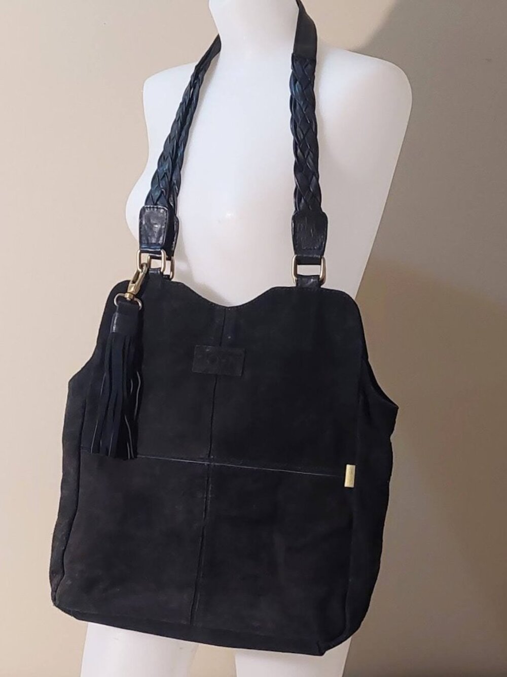 JOYN Handcrafted Black Suede Boho Bucket Tote Bag w/ Braided Strap & Tassle O/S